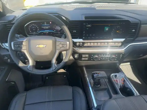 CHEVROLET SILVERADO (8/15)