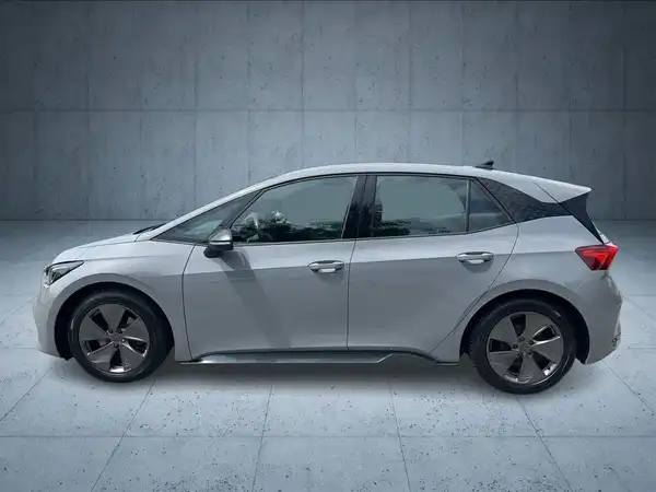 CUPRA BORN (2/22)