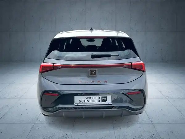 CUPRA BORN (4/22)