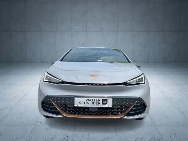 CUPRA BORN (8/22)