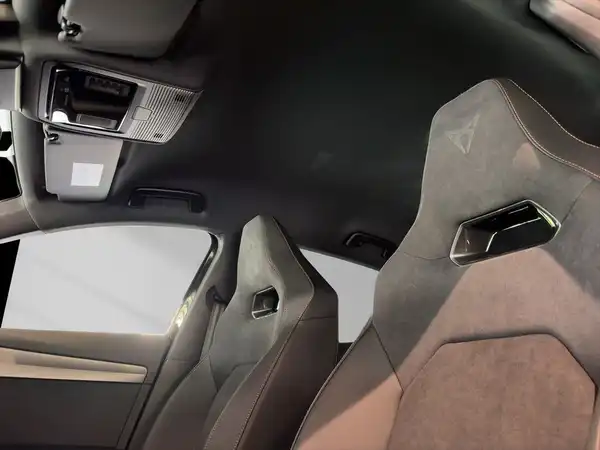 CUPRA FORMENTOR (17/26)