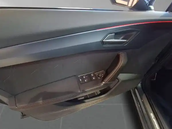 CUPRA FORMENTOR (6/14)
