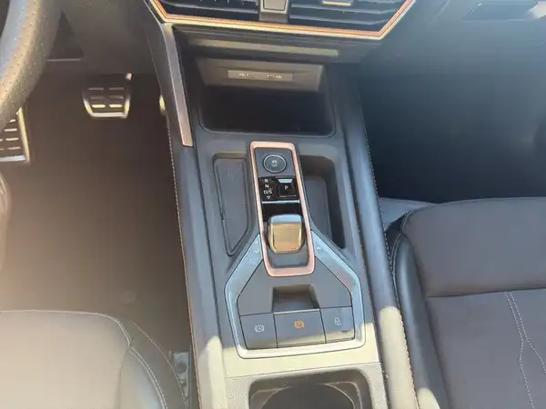 CUPRA LEON SPORTSTOURER (15/18)
