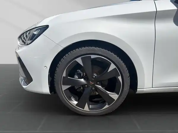 CUPRA LEON SPORTSTOURER (16/19)