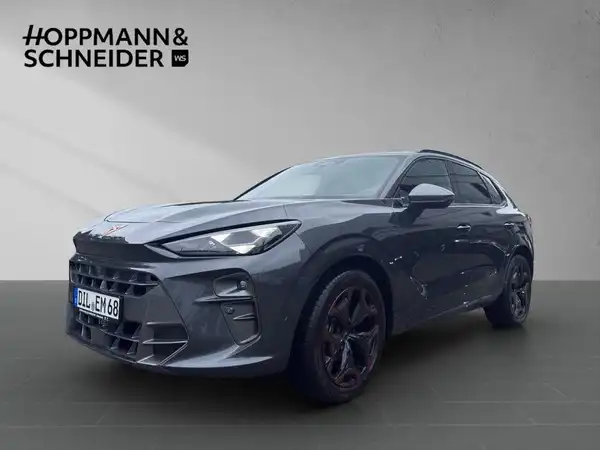 Das Bild zeigt einen CUPRA TERRAMAR von der Seite in grauer Farbe. Es ist das Händlerlogo 'HOPPMANN & SCHNEIDER' sichtbar.