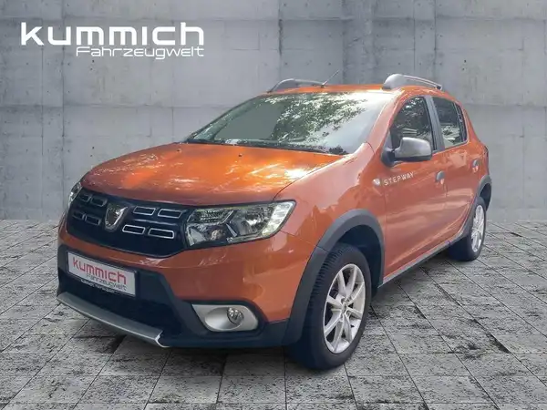 DACIA SANDERO (1/15)