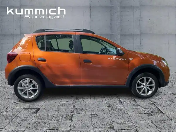 DACIA SANDERO (3/15)