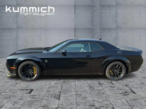 DODGE CHALLENGER HELLCAT WIDEBODY (6/15)