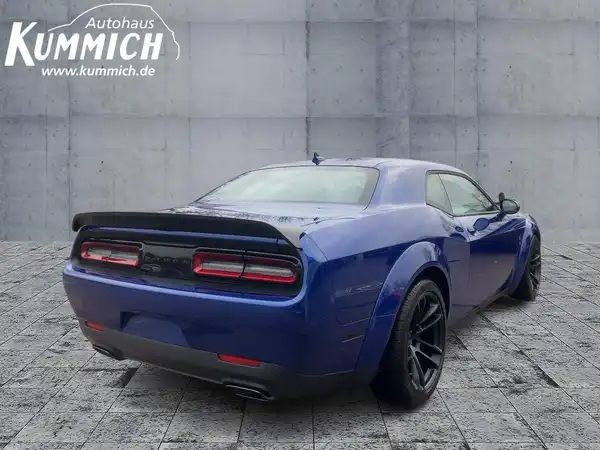 DODGE CHALLENGER HELLCAT WIDEBODY (4/15)