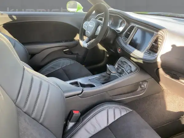 DODGE CHALLENGER HELLCAT WIDEBODY (11/15)