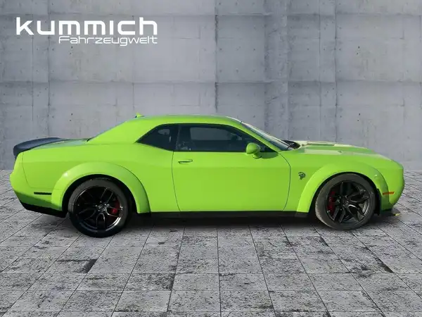 DODGE CHALLENGER HELLCAT WIDEBODY (3/15)
