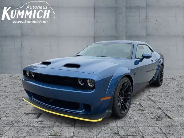 DODGE CHALLENGER HELLCAT WIDEBODY (1/15)