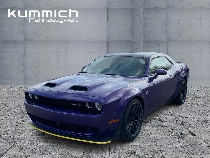 DODGE CHALLENGER HELLCAT WIDEBODY (1/16)