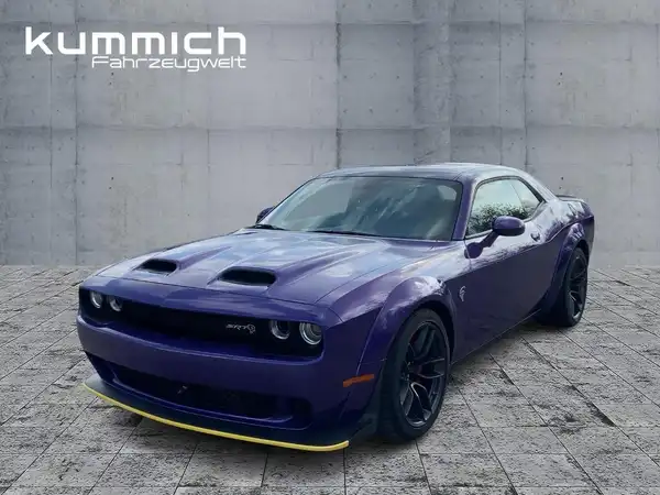 DODGE CHALLENGER HELLCAT WIDEBODY (1/15)