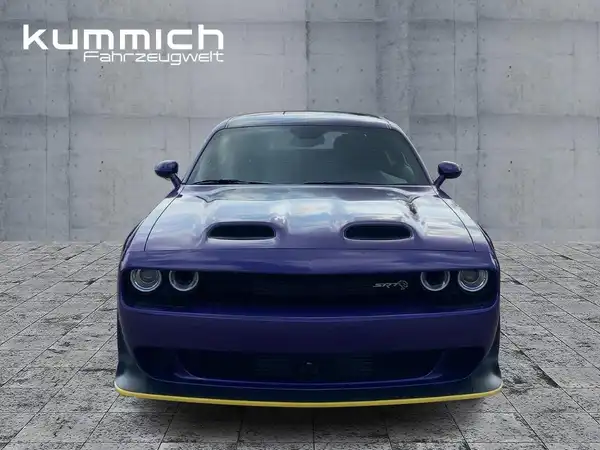 DODGE CHALLENGER HELLCAT WIDEBODY (2/15)
