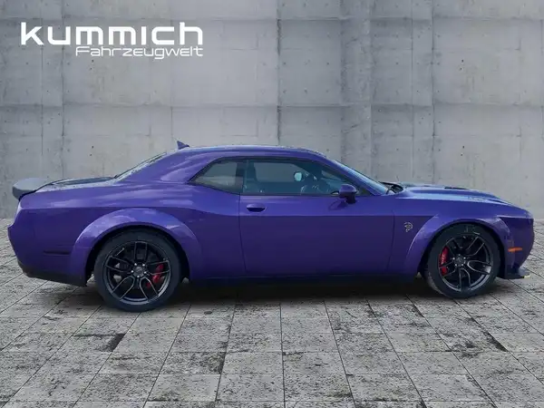 DODGE CHALLENGER HELLCAT WIDEBODY (3/15)