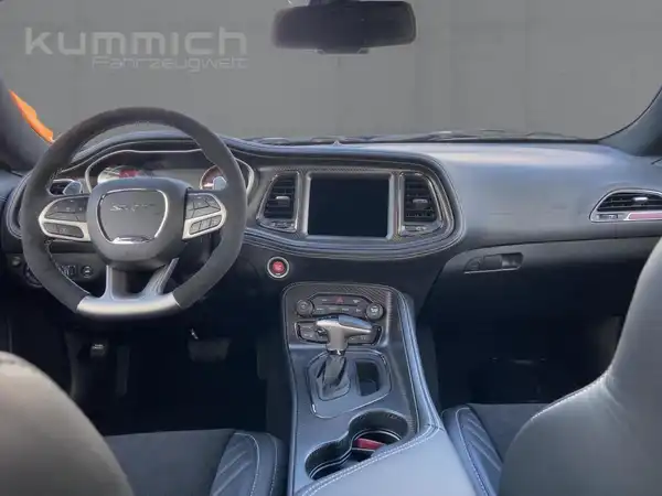 DODGE CHALLENGER HELLCAT WIDEBODY (8/15)