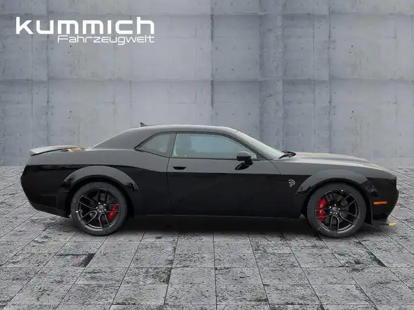 DODGE CHALLENGER HELLCAT WIDEBODY (3/15)