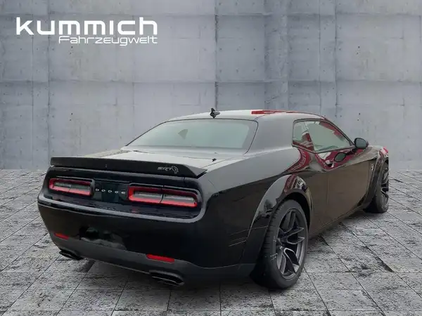 DODGE CHALLENGER HELLCAT WIDEBODY (4/15)