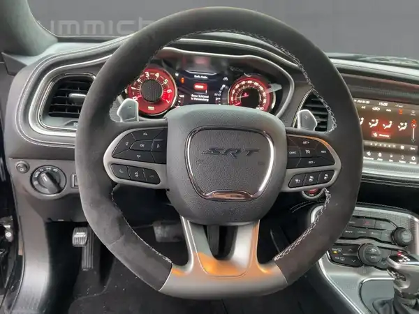 DODGE CHALLENGER HELLCAT WIDEBODY (9/15)