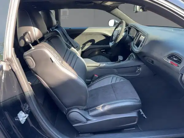 DODGE CHALLENGER HELLCAT WIDEBODY (11/15)