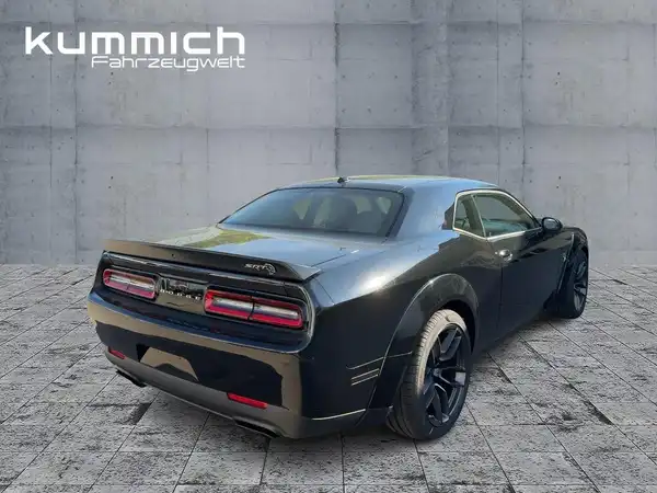 DODGE CHALLENGER HELLCAT WIDEBODY (4/15)
