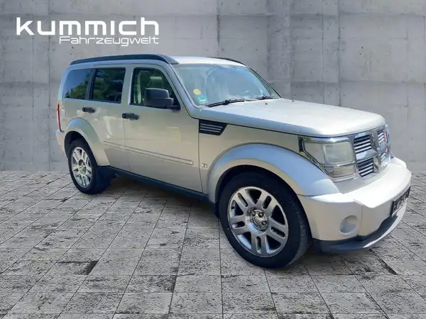 DODGE NITRO (8/14)