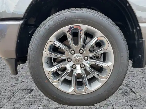 DODGE RAM 1500 (7/15)