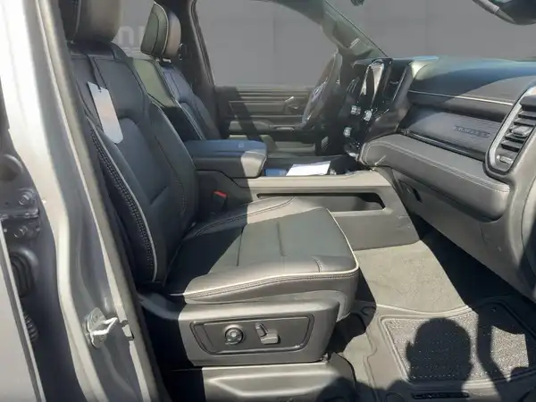 DODGE RAM 1500 (11/15)