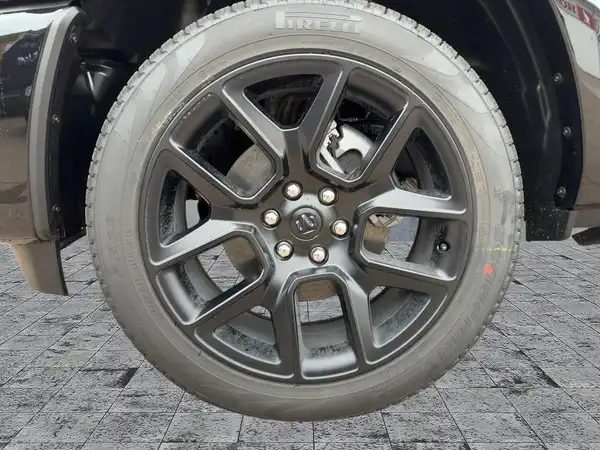 DODGE RAM 1500 LARAMIE NIGHT (7/15)