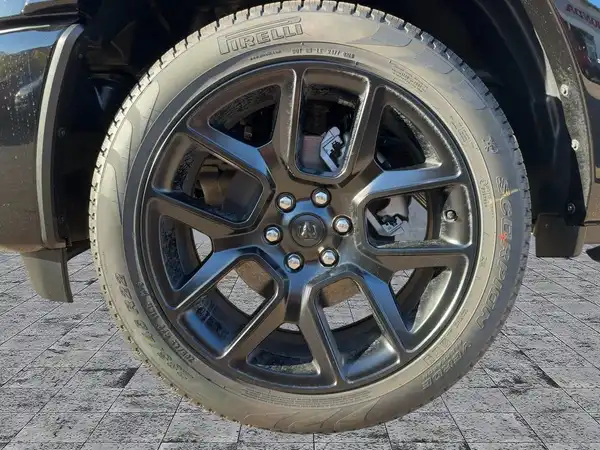 DODGE RAM 1500 LARAMIE NIGHT (7/15)