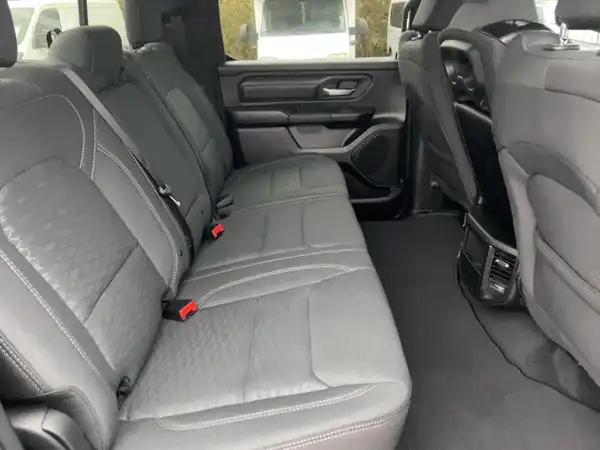 DODGE RAM 1500 TRADESMAN (12/15)