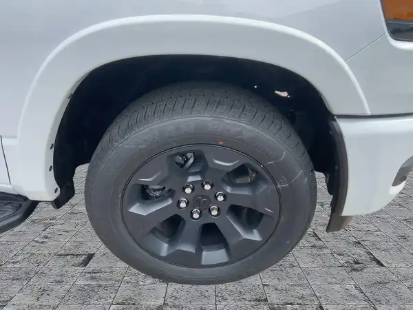 DODGE RAM 1500 (7/15)