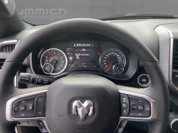 DODGE RAM 1500 (9/15)