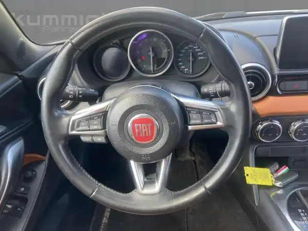 FIAT 124 (8/15)