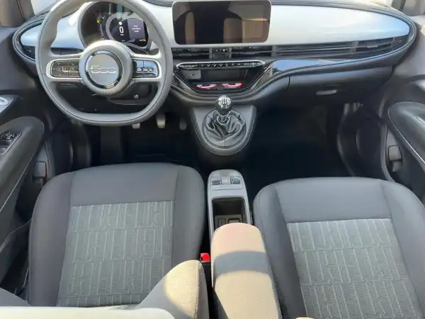 FIAT 500 (8/15)
