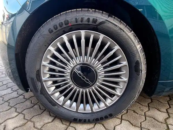 FIAT 500 (7/15)