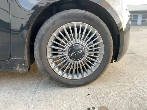 FIAT 500 (7/15)