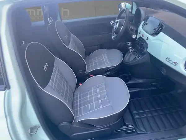 FIAT 500C (8/15)