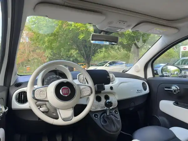 FIAT 500C (8/15)