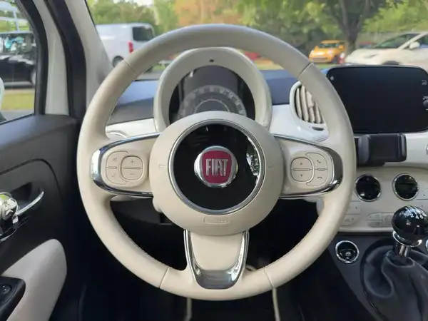 FIAT 500C (9/15)