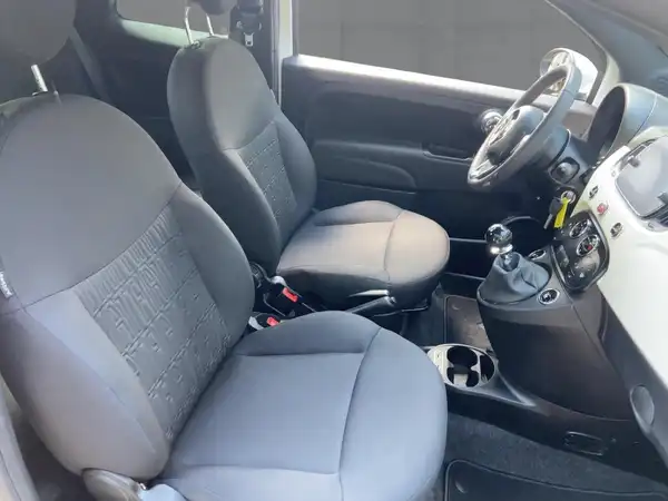 FIAT 500C (11/15)