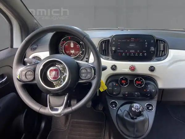 FIAT 500C (8/15)