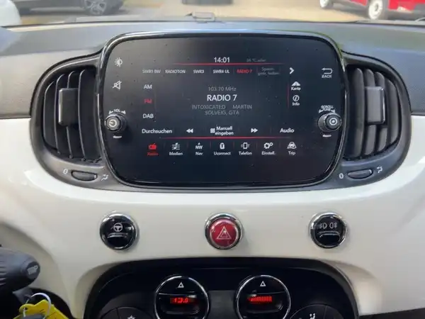 FIAT 500C (10/15)