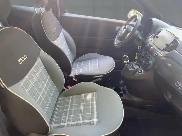 FIAT 500C (11/15)