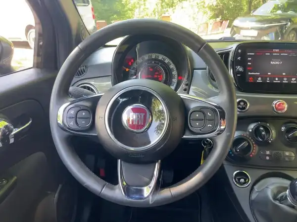 FIAT 500C (9/15)