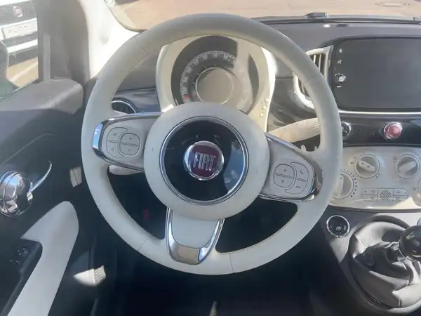 FIAT 500C (9/15)