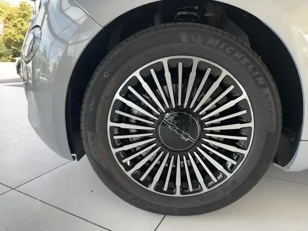 FIAT 500C (7/13)