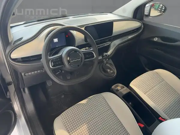 FIAT 500C (8/13)