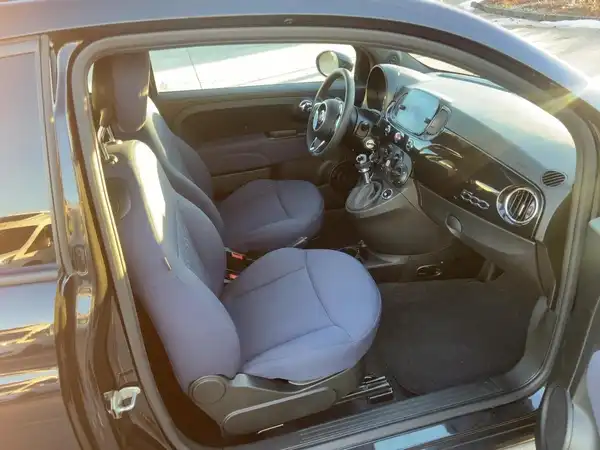 FIAT 500C (11/15)